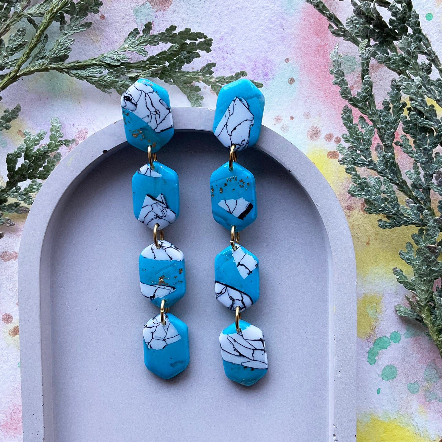 Turquoise & howlite dangle earring