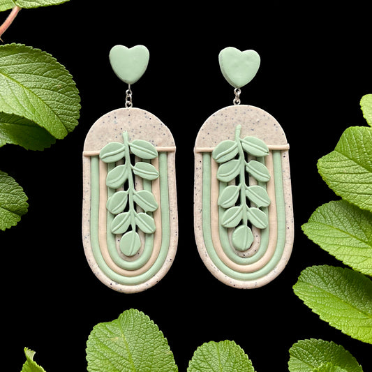 Oval leaf earring